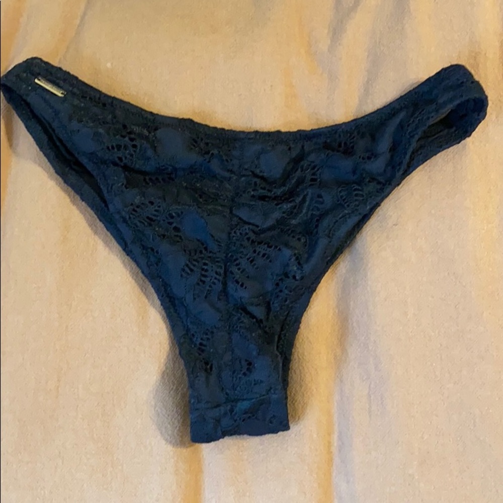 Lace Victoria Secret itsy bottom